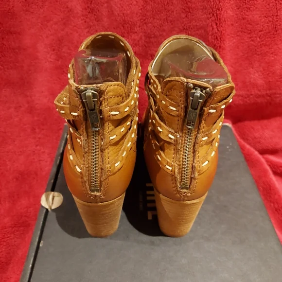 Frye Naomi Pickstitch Shootie Boots - Picture 7 of 8